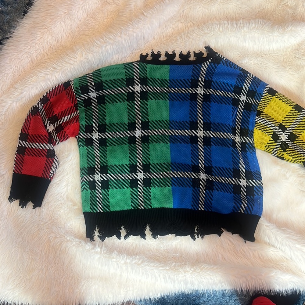 Sweater - Picture 11 of 13